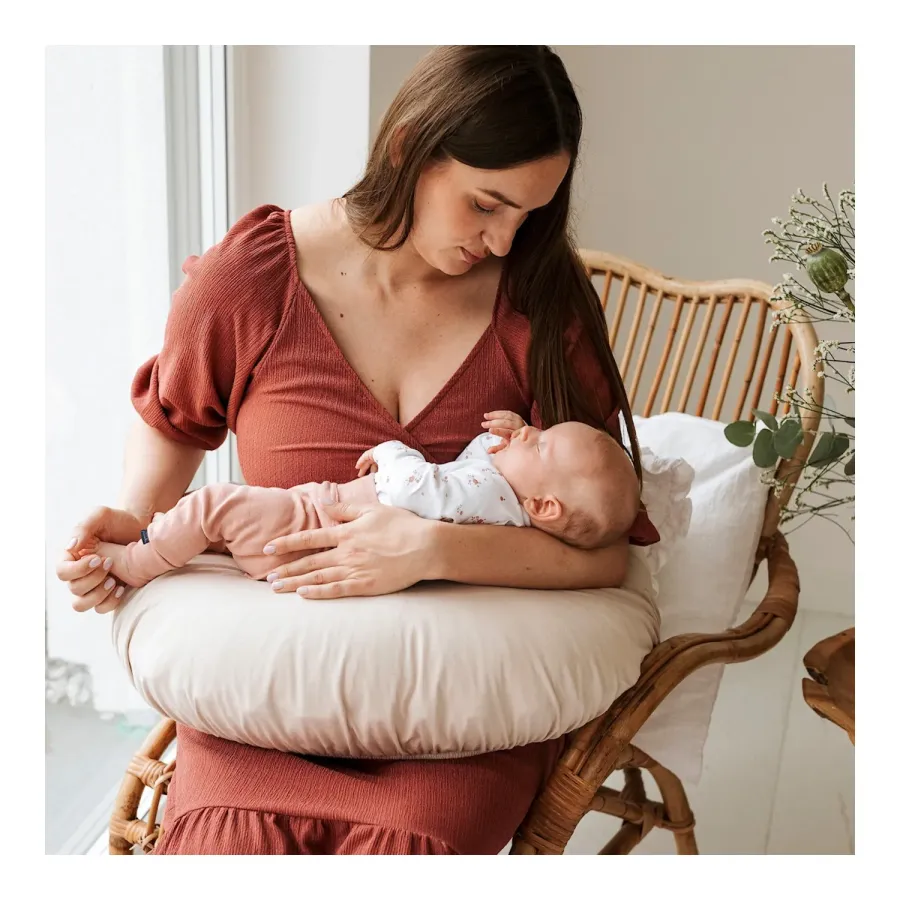 Puuki Poduszka do karmienia Hygienic 50x60 wodoodporna Latte